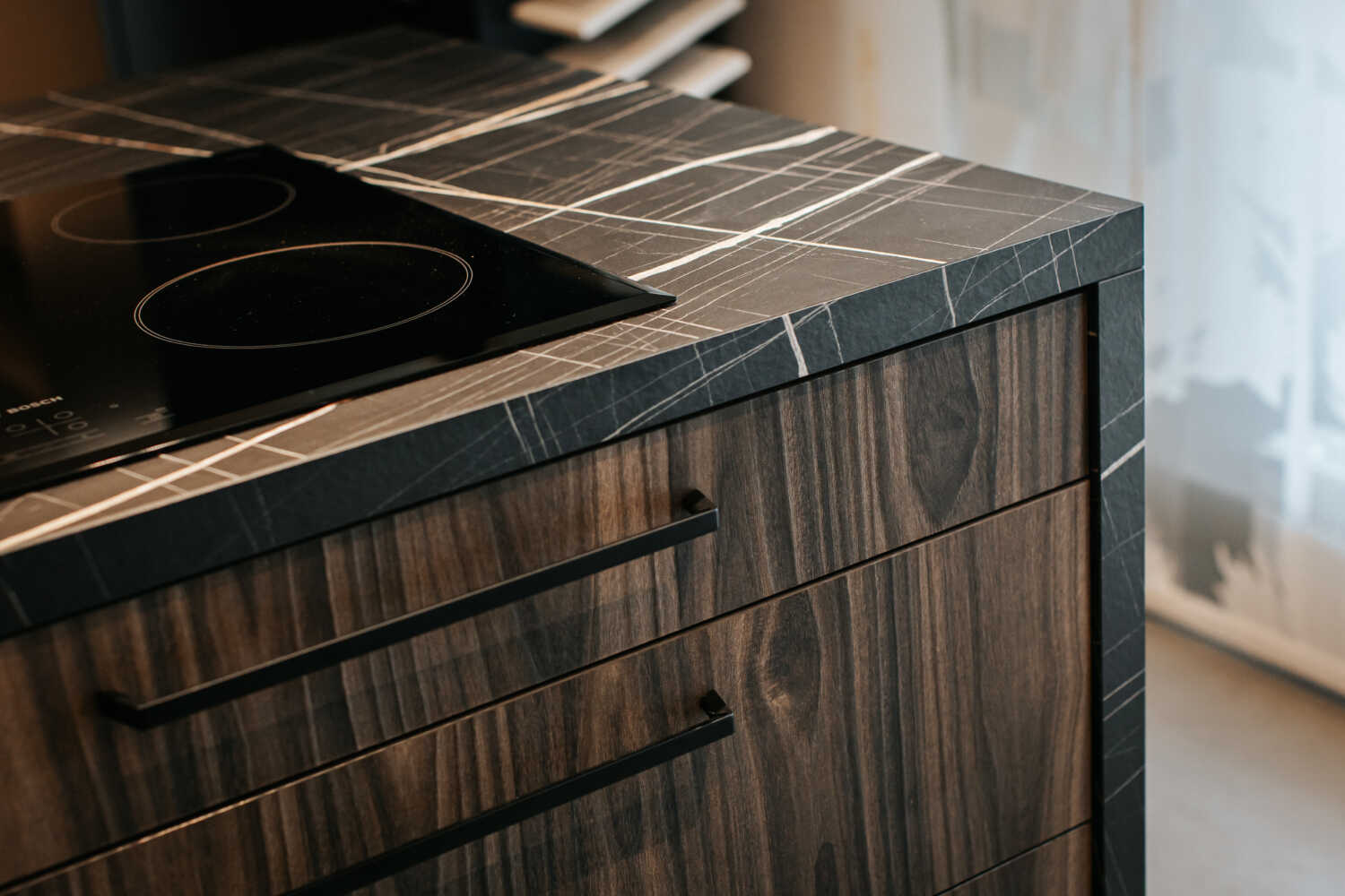 Plan de travail en bois stratifié